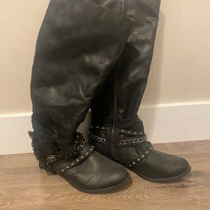 Not Rated Black boot